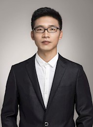潘万里